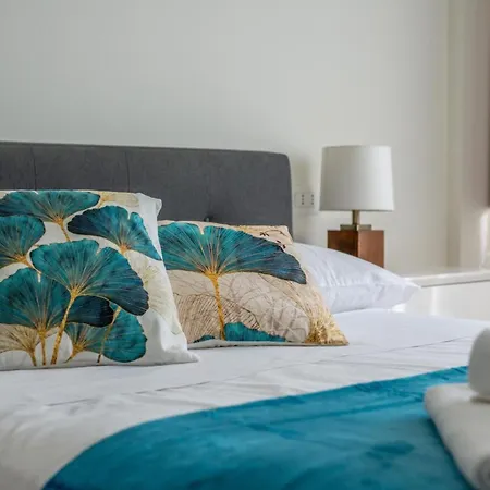 Stayeasy Santa Sofia 8-c - Duomo 2br Design Flat Διαμέρισμα