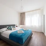 Stayeasy Santa Sofia 8-c - Duomo 2br Design Flat דירה