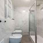 Stayeasy Santa Sofia 8-c - Duomo 2br Design Flat *